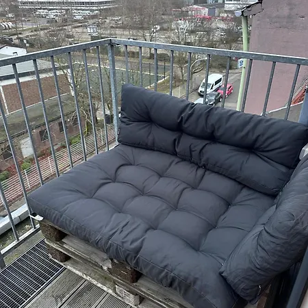 Homestyle With Gym In Cologne