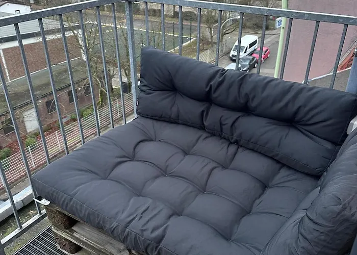 Homestyle With Gym In Cologne